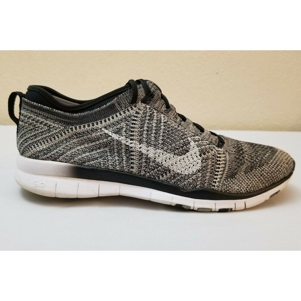 Nike Women Free Tr 5 718785-001 Gray White Running Shoe Lace Up Low Top Size 7.5